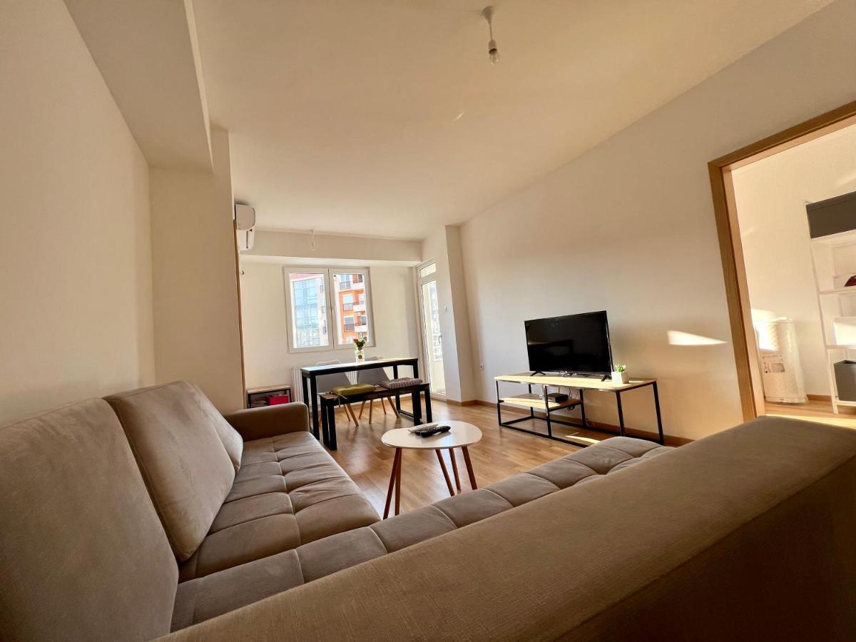 סקופיה Sara'S Apartment Cozy And Close To Center With Private Parking מראה חיצוני תמונה