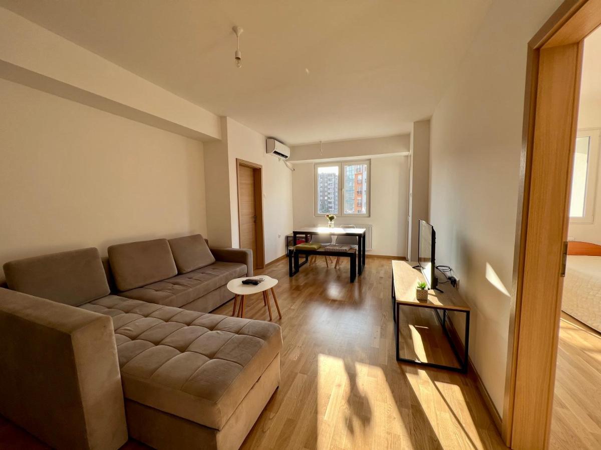 סקופיה Sara'S Apartment Cozy And Close To Center With Private Parking מראה חיצוני תמונה